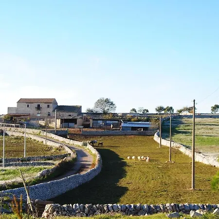 Bed and Breakfast Casale Clemente Beb