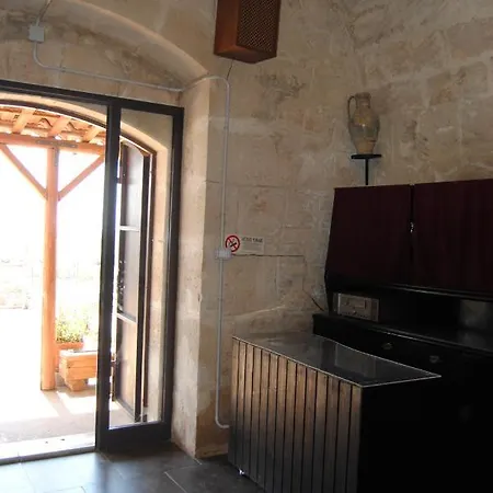 Bed & Breakfast Casale Clemente Beb *